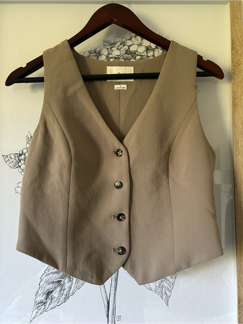 Wilfred Taupe Button-Front Sleeveless Vest